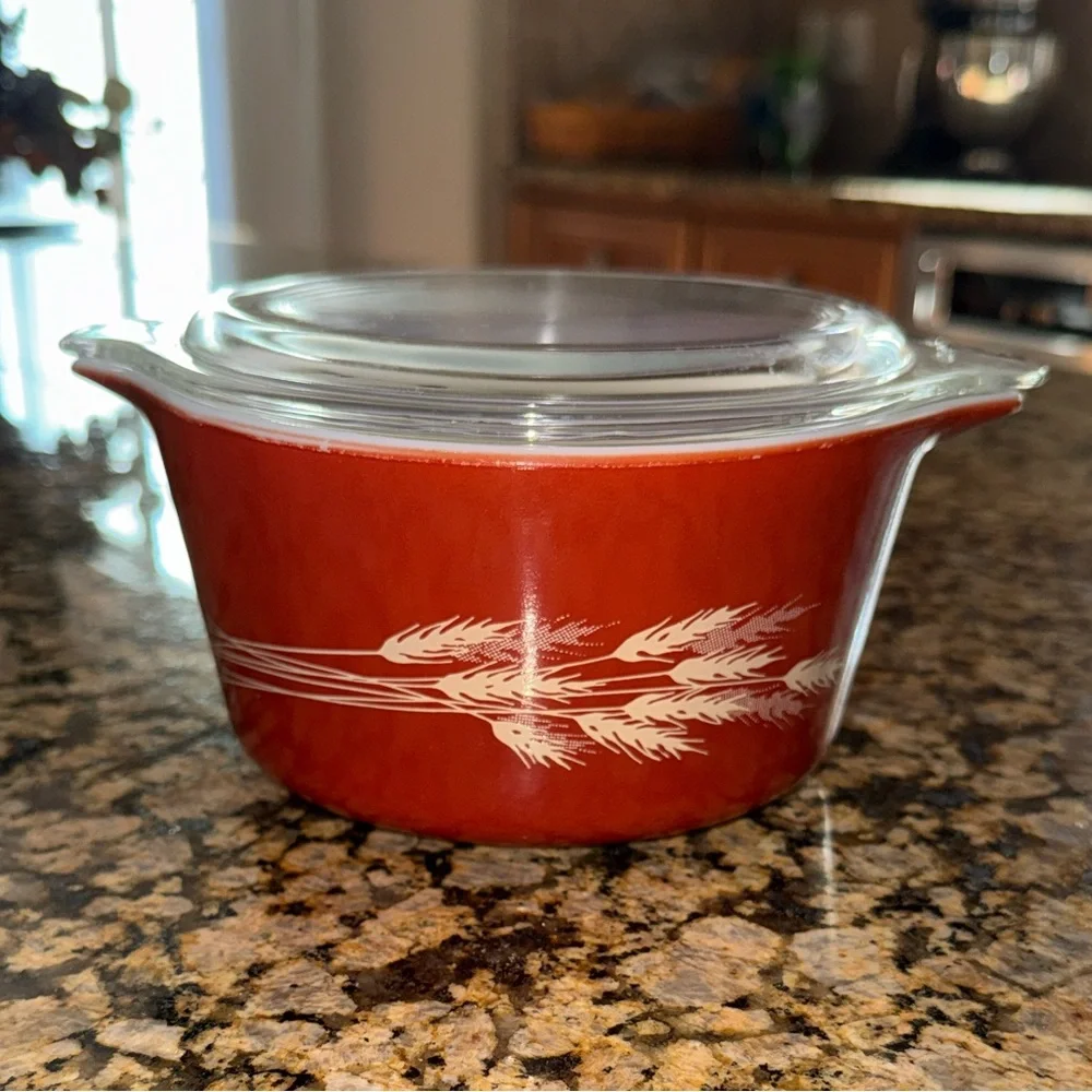 70s Vintage Small Pyrex Autumn Harvest Wheat Bakeware Casserole Bowl Lid 473-B